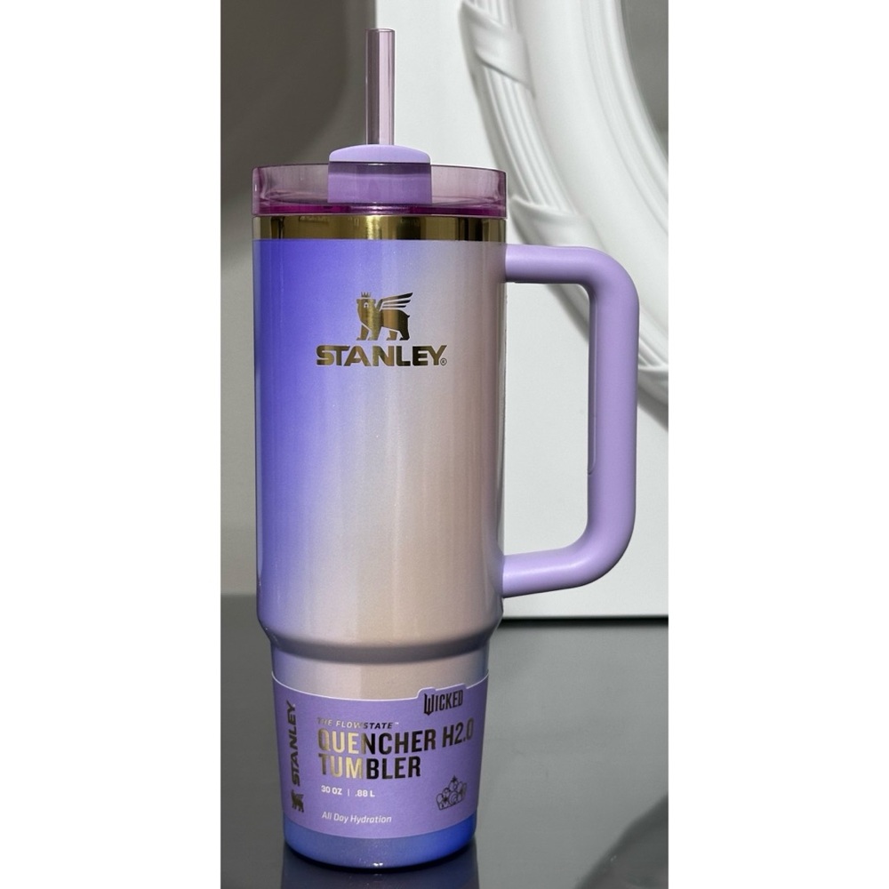 Stanley WICKED Quencher H2.0 FlowState 30oz Tumbler, GLINDA FOR GOOD